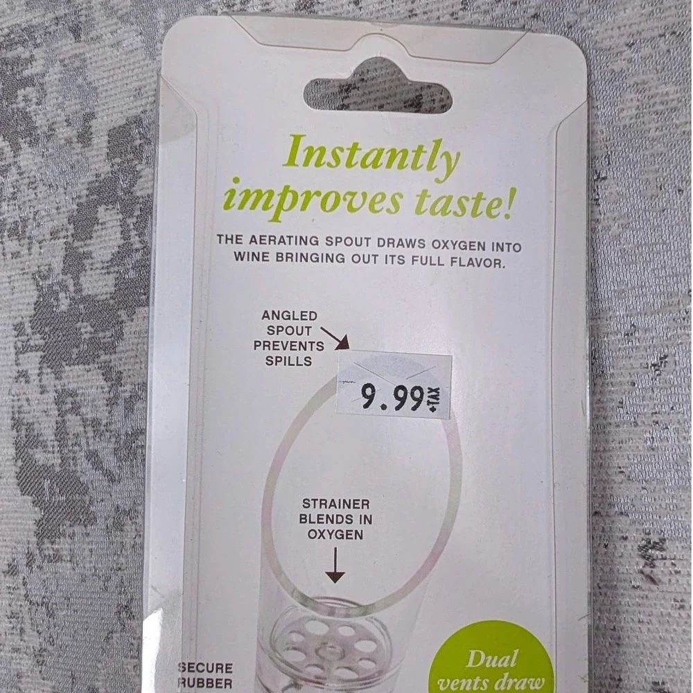 True Aerating Wine Pour Spout Clear Acrylic Stainless Steel Rubber‎ Grip NEW